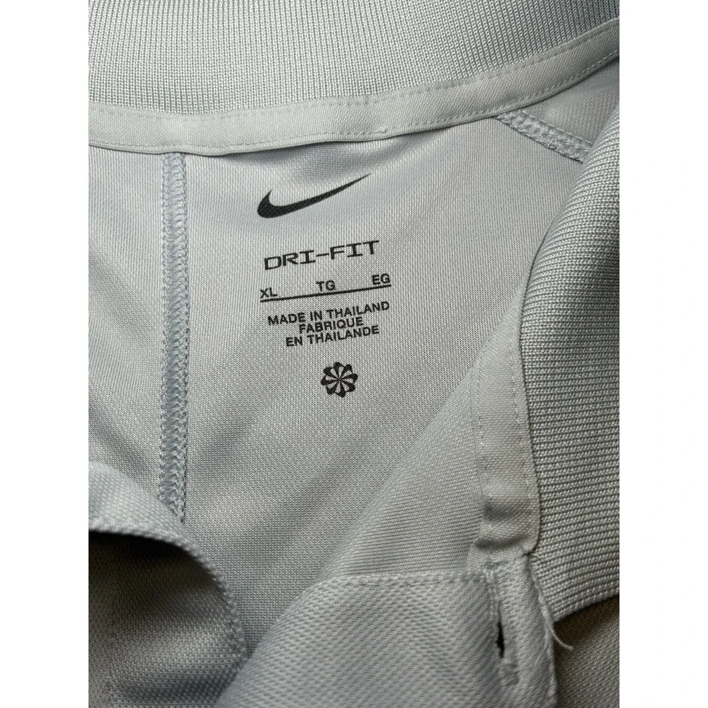 University Of Tampa Spartans Nike Dri Fit Size XL, Gray In Color
